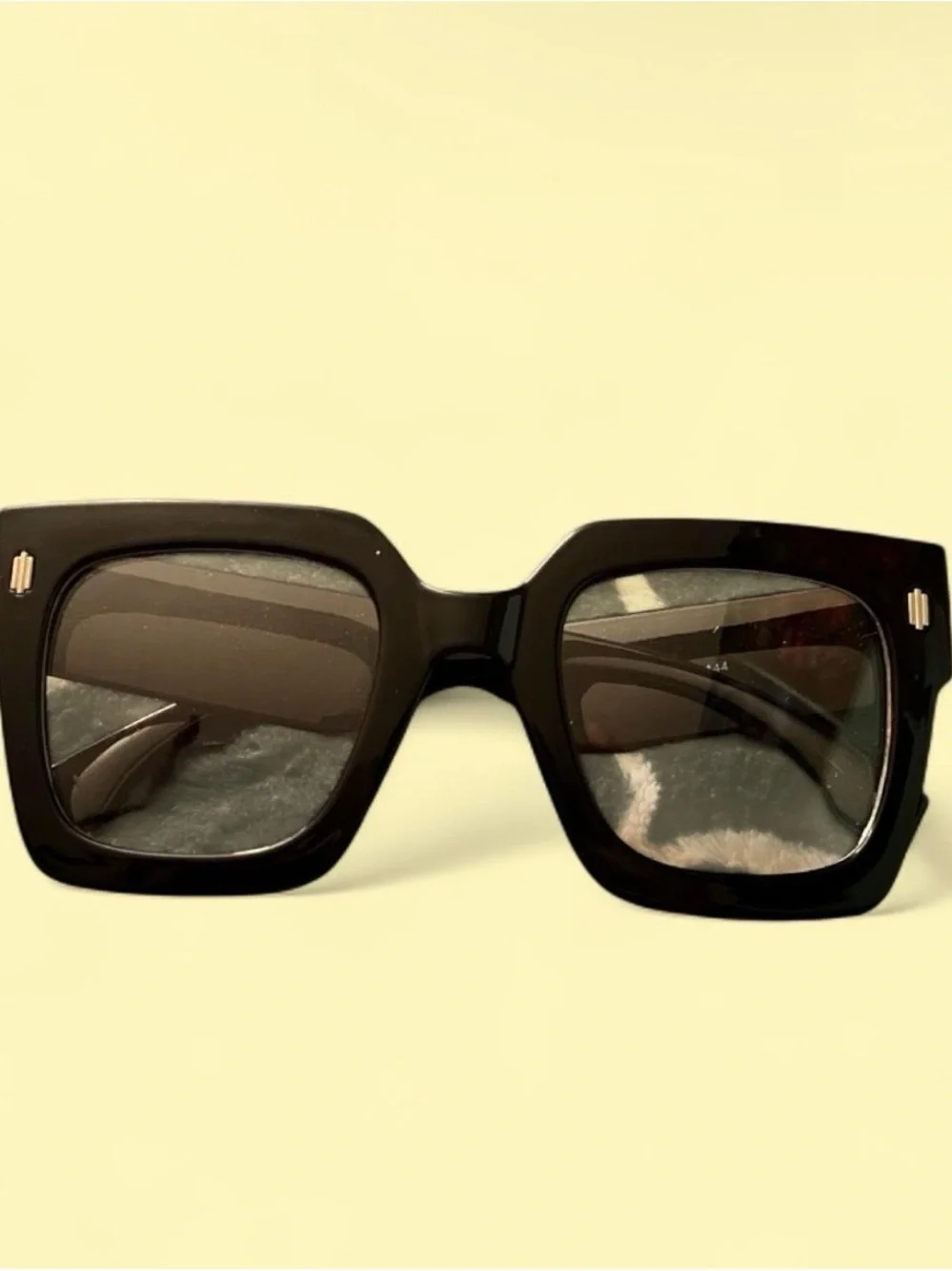 Women's Oversized Square Sunglasses in Black